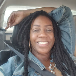 Meet your Posher, Candice